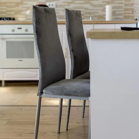 Apartment Bellagio Breeze - Solid House Mamaia