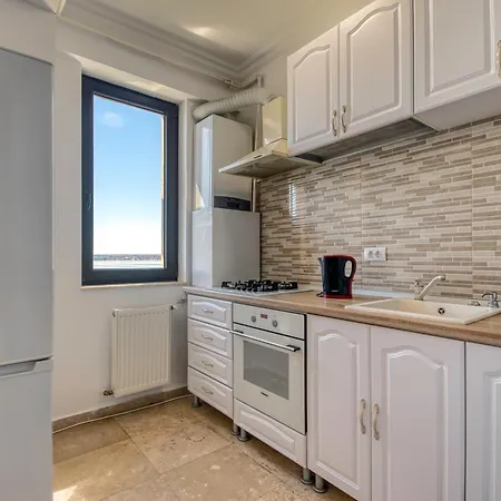 Apartment Bellagio Breeze - Solid House Mamaia