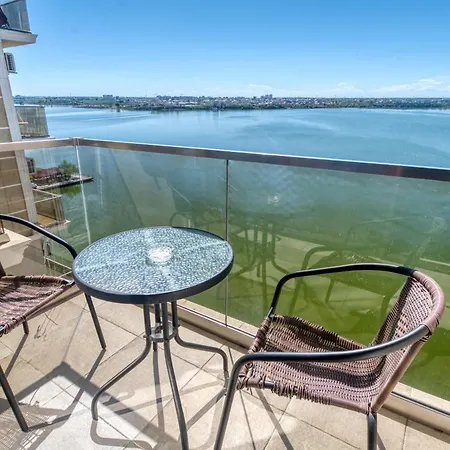 Apartment Bellagio Breeze - Solid House Mamaia